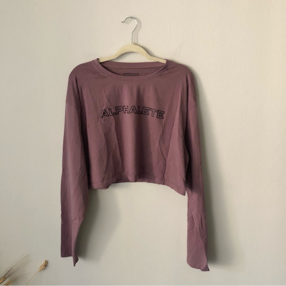 Alphalete Copped Long Sleeve Tee in a Purple color size XXXL